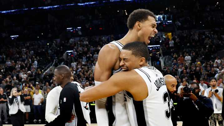 Behind Victor Wembanyama, Spurs off to franchise