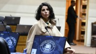 Senadora Gatica informa que enfrenta tratamiento contra el cáncer de mama: "Su apoyo significa mucho para mí"