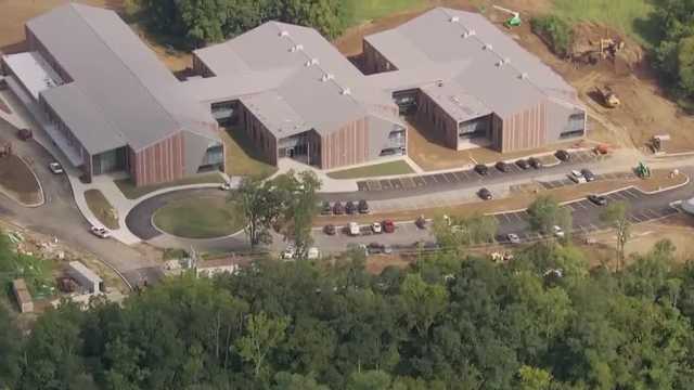 JCPS mulls boundary change to ease Echo Trail overcrowding; parents push back