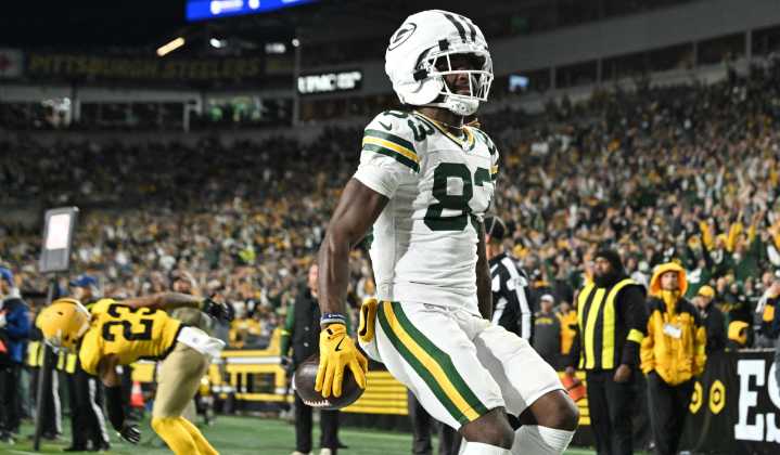 Los Packers vencen a Steelers y evitan marca histórica de Aaron Rodgers