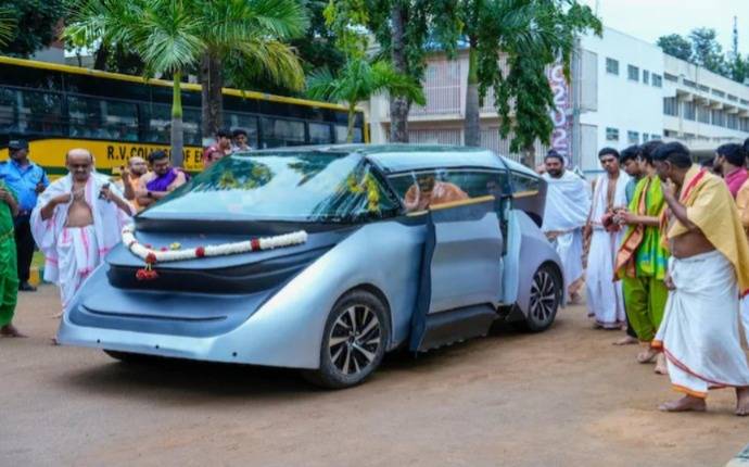 Driverless car ‘WIRIN’ developed by Wipro, IISc, with RV College...