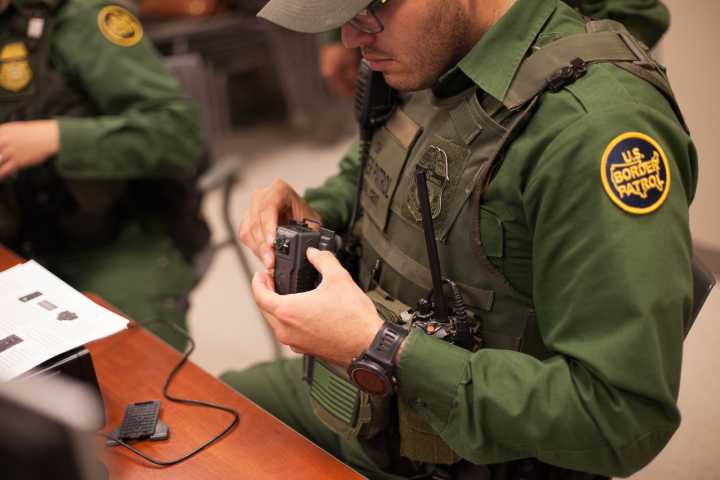 US federal judge orders ICE to wear body cameras in Chicago