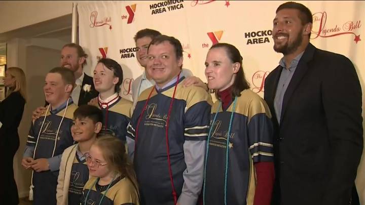 Patriots players attend Legends Ball in support of Hockomock YMCA