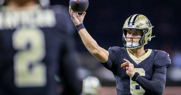 Saints turn to Tyler Shough in third quarter against Tampa