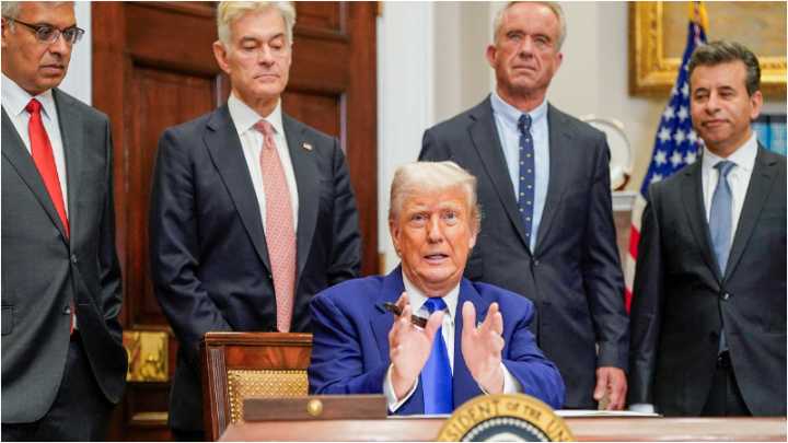 Trump announces 25pc tariff on foreign heavy-duty trucks starting November 1