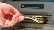 El colapso del sistema de pagos electrónicos deja a miles de españoles sin poder comprar ni pagar