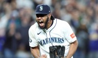 Eduard Bazardo  frenó a la toletería de los Tigres de Detroit en el juego más importante para los Marineros de Seattle (+Video)