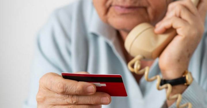 Cousins posed as police detectives to run heartbreaking landline con
