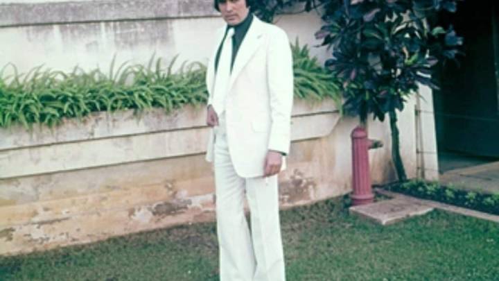 After 6-Year Live-In, Superstar Broke Up & Married 15-Year-Younger, Barat Passes Ex’s House