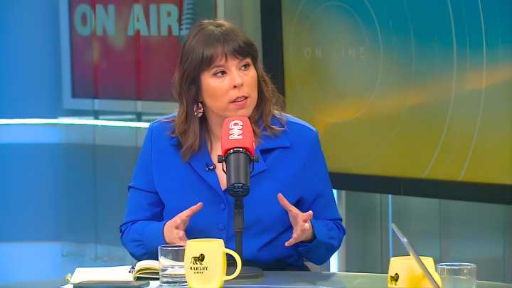 Martínez se distancia de Tohá tras sus dichos sobre la izquierda y la seguridad: "Asume una caricatura establecida por la derecha"