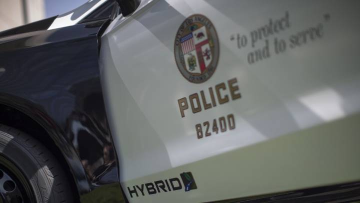 LAPD mental health teams should take lead at crisis events instead of patrol officers, city controller says