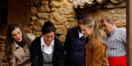 La princesa Leonor arrasa con su estilismo en la visita al Pueblo Ejemplar 2025: botas cowboy y chaqueta oversize