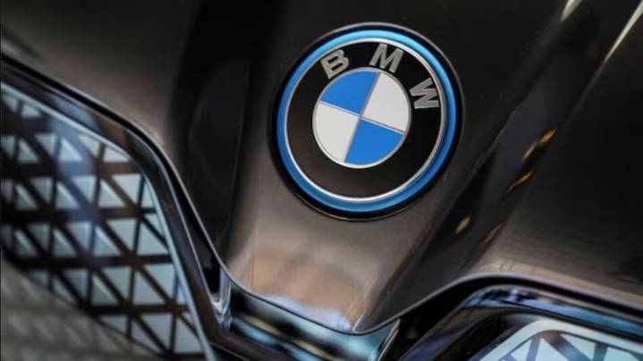 'Shauq pal': Opposition leaders slam Lokpal after it floats tender to buy 7 BMW cars