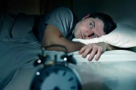 Cardiólogo explica por qué dormir mal aumenta el riesgo de infarto y arritmias [video]
