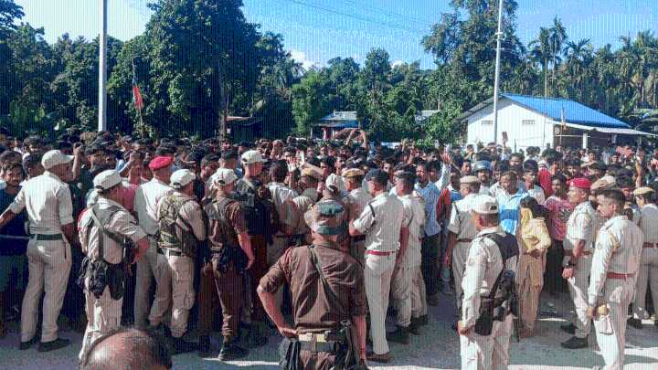 Violence erupts outside Assam’s Baksa jail as accused in Zubeen Garg death case arrive