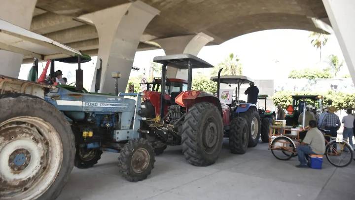 ¿Qué carreteras liberaron productores de maíz tras acuerdo con la Secretaría de Agricultura?