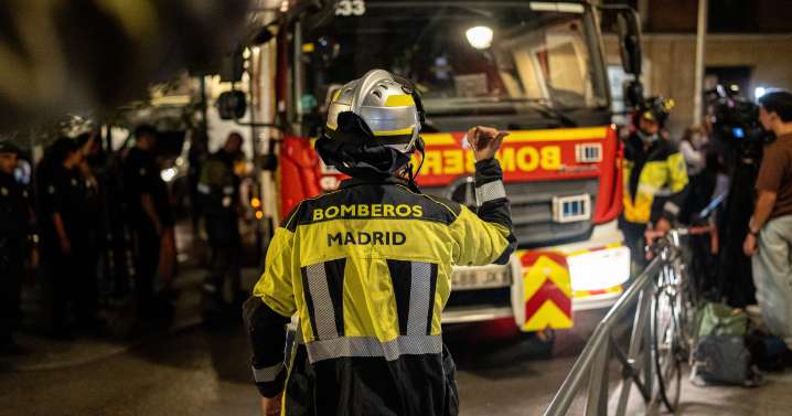 El derrumbe en la calle Hileras, en vídeo: un suceso que dejó en vilo el corazón de Madrid