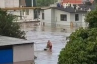 Muere ‘Doña Elodia’, abuelita que se hizo viral durante la inundación de Poza Rica