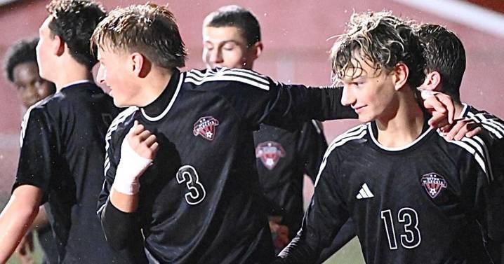 Prep boys soccer: Wildcats top Wolves in region final for first state bid since 2017