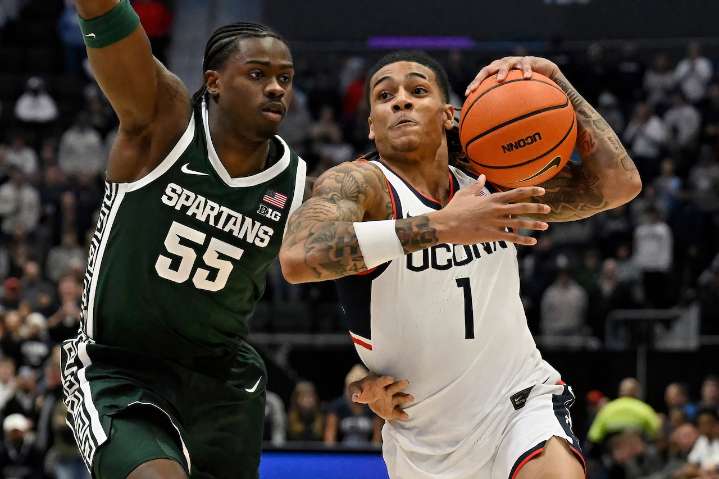 Michigan State drops ugly exhibition finale at No. 4 UConn