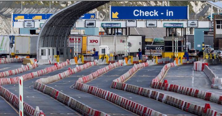 Leicester man caught at Dover port with car full of passengers on fake passports