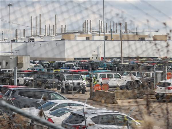 Mandatory overtime leading to exhaustion, injuries at Jeep plant, union officials say