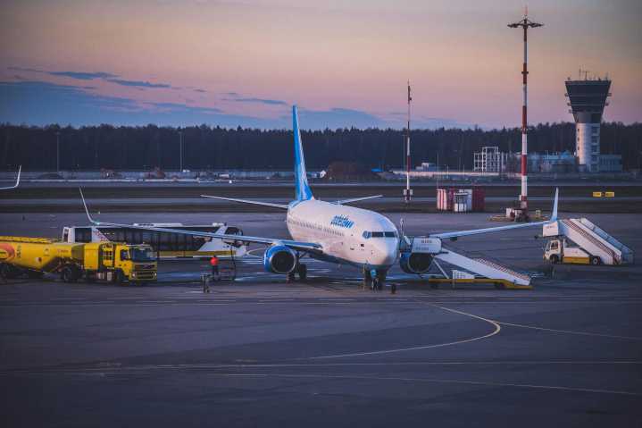 US government shutdown: Air Traffic controller begins moonlighting for DoorDash, gets loan as paycheck vanishes