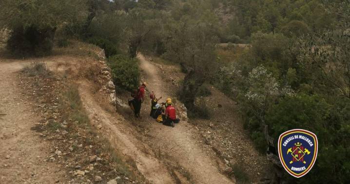 Las impactantes imágenes del rescate aéreo de una mujer herida en Cala Deià