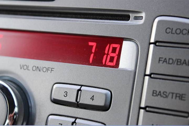 The Great American Tradition of the Wrong Car Clock