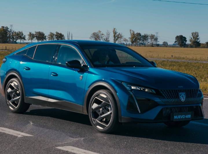 Nuevo Peugeot 408 GT: el auto más audaz del León llega a la Argentina