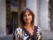 Gabriela Exilart: “La historia es circular y el odio se repite bajo distintas máscaras”