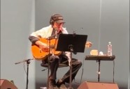 En el Movistar Arena. Silvio Rodríguez: una reunión íntima de amigos, más que un recital
