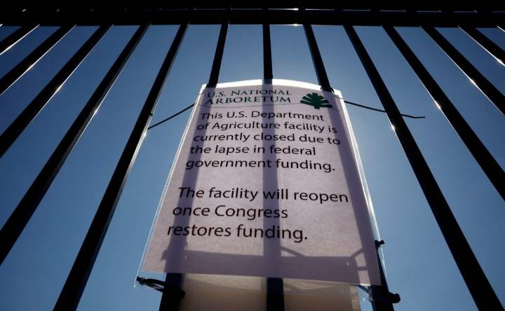 Cierre de gobierno en EU se prolongará hasta el 3 de noviembre