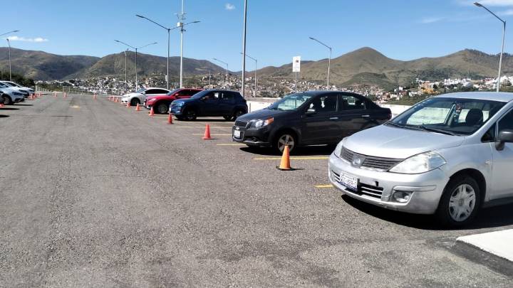 El estacionamiento del Congreso de Guanajuato arrastra fallas, pero descartan arreglarlas