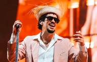 Advierte asesor de Trump redada de ICE en show de Bad Bunny