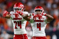 Beck throws 4 INTs, No. 2 Hurricanes stunned by Louisville for first loss