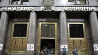 El Gobierno anunció un proceso de recompra de bonos: en qué usará los ahorros