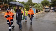 Desalojan a un centenar de vecinos en Cartagena: "El agua ha entrado en toda la casa"