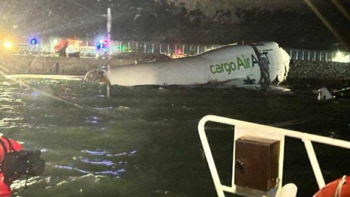 2 Killed After Cargo Plane Skids Off Runway Into Sea While Landing At Hong Kong Airport