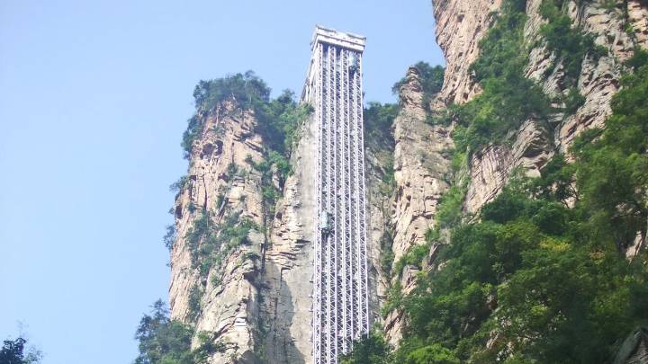 Adiós al senderismo: este país ha encontrado una alternativa para subir las montañas en 10 minutos