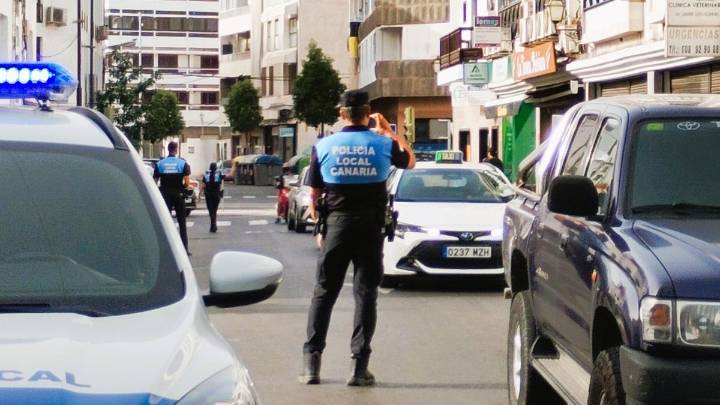 La Policía Local de Arrecife refuerza la vigilancia para combatir las distracciones al volante y prevenir accidentes