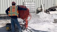 Perfilan multa para Mahle; pagaría 50 mil pesos por destruir banqueta