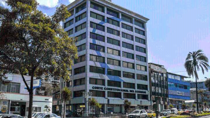 La Corte Constitucional de Ecuador anula estado de excepción en cinco provincias