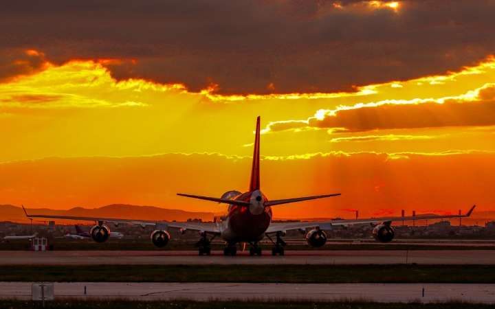 Gobierno de México confirma 11 rutas canceladas y 2 suspendidas desde el AIFA y AICM hacia EE.UU.