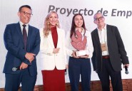 Santander y FIRA apoyarán a dos iniciativas sostenibles en el sector agro con un millón de pesos