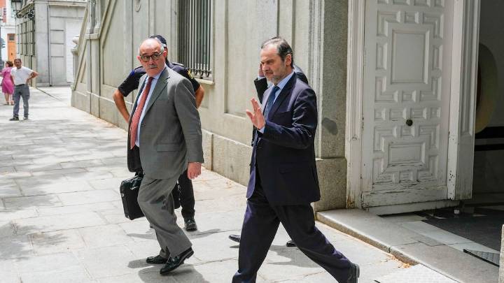 Ábalos encara este miércoles una cita clave en el Supremo donde se arriesga a perder su libertad