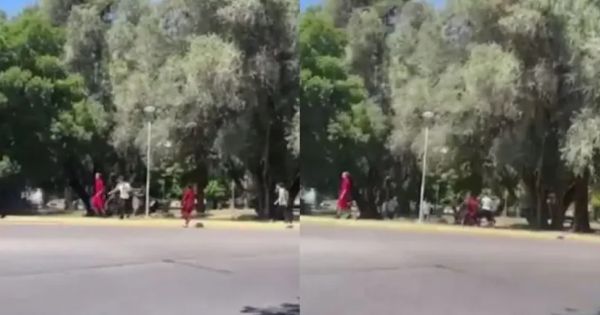 Brutal pelea entre estudiantes: un adolescente terminó en terapia intensiva