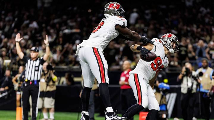 OLB Anthony Nelson Fuels Defensive Stranglehold in New Orleans