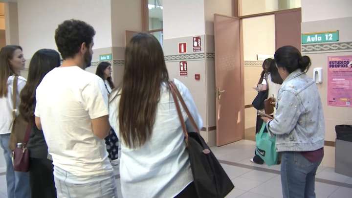 Extremadura sigue con las oposiciones del SES More