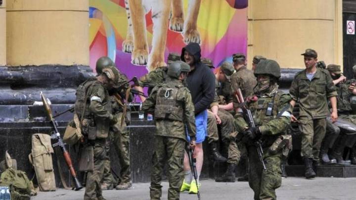 Inteligencia militar de Kiev publicó una grabación de mercenario colombiano pidiendo matar civiles ucranianos